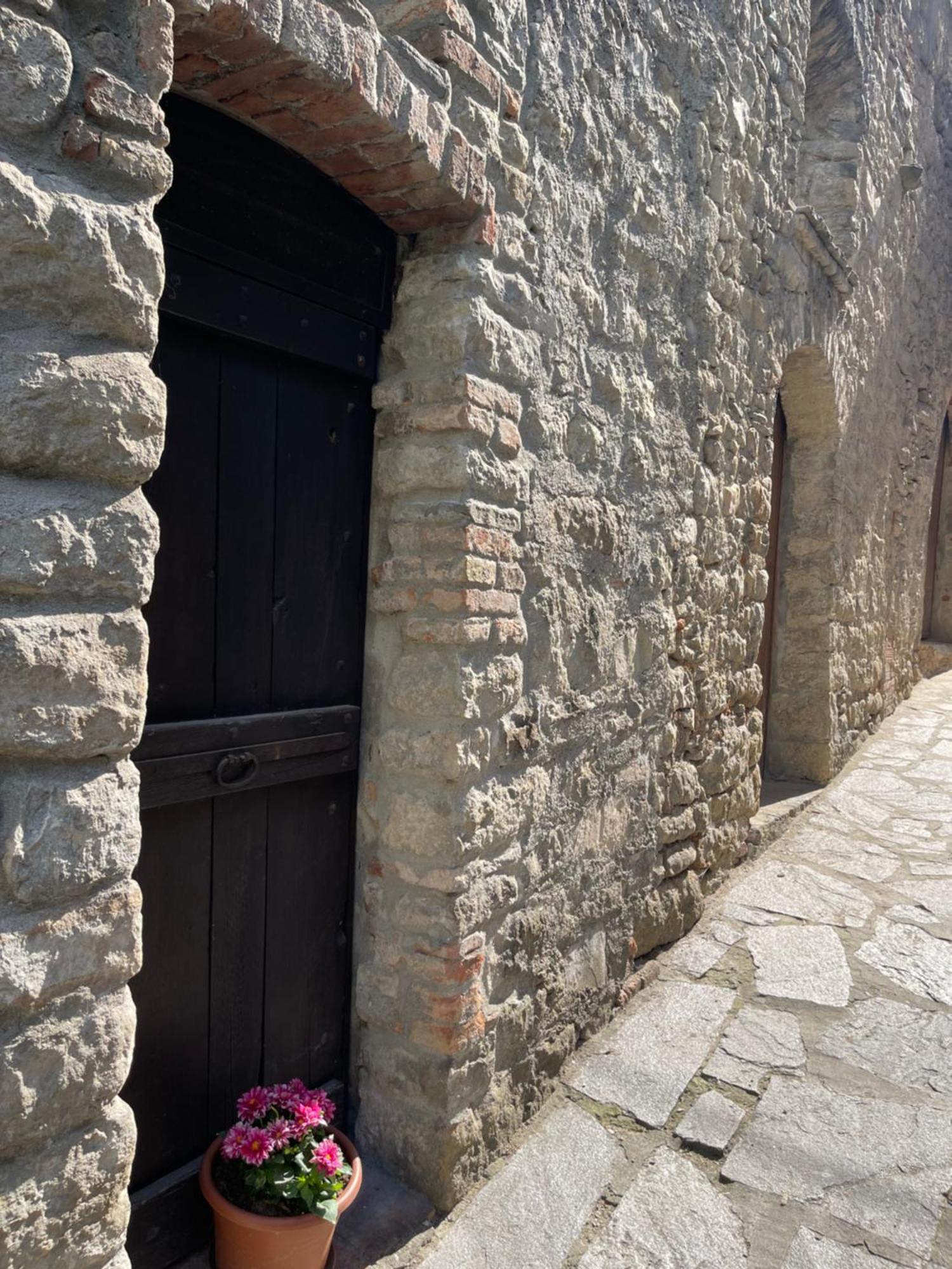 Bed and Breakfast La Quintessenza Del Borgo Varzi Esterno foto