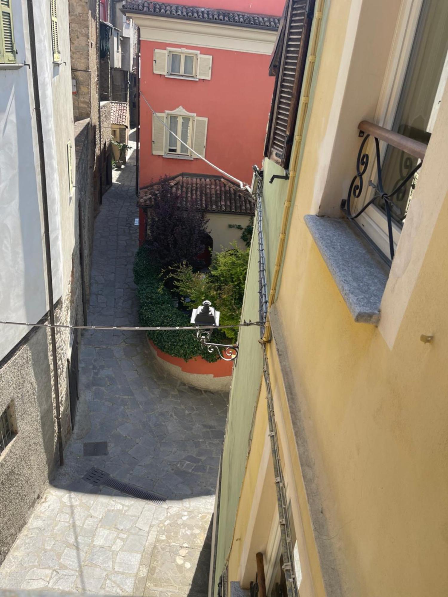 Bed and Breakfast La Quintessenza Del Borgo Varzi Esterno foto